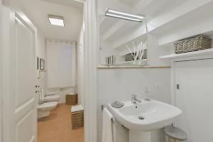 Appartamento Accogliente Via Delle Terme Florence Exterior photo